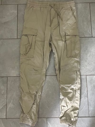 H&M Hosen: Freizeithose Jungen Slim Fit (Gr. S) – Gebraucht aus Aathal-Seegräben von daso03