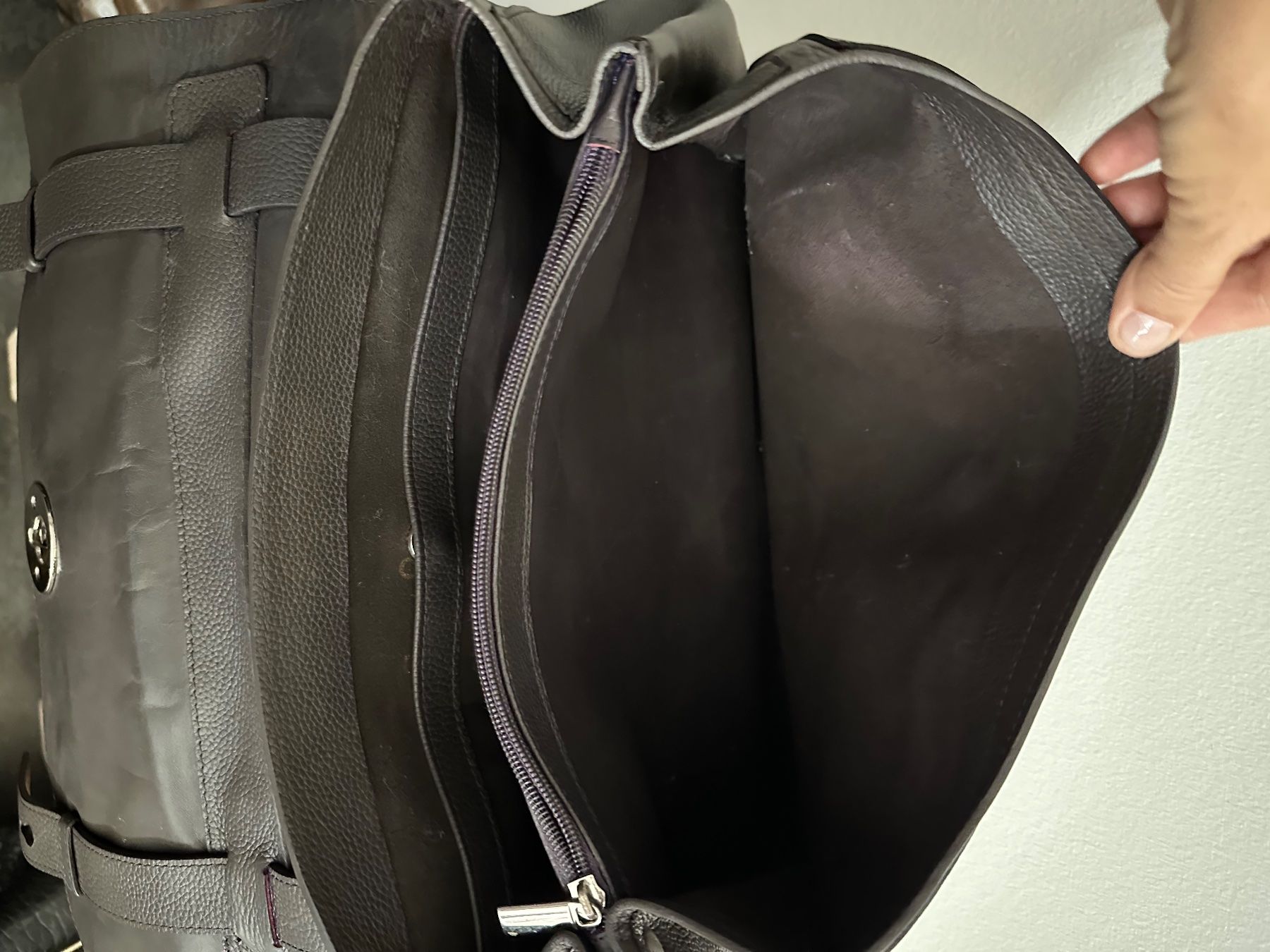 Borse da donna: Leder Hand/Akten Tasche – Usato da Basel venduto da Katharina520741 2