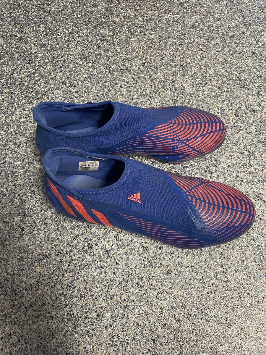 Adidas Herrenschuhe: Adidas Fussballschuhe – Gebraucht aus Wahlendorf von CmsFamily