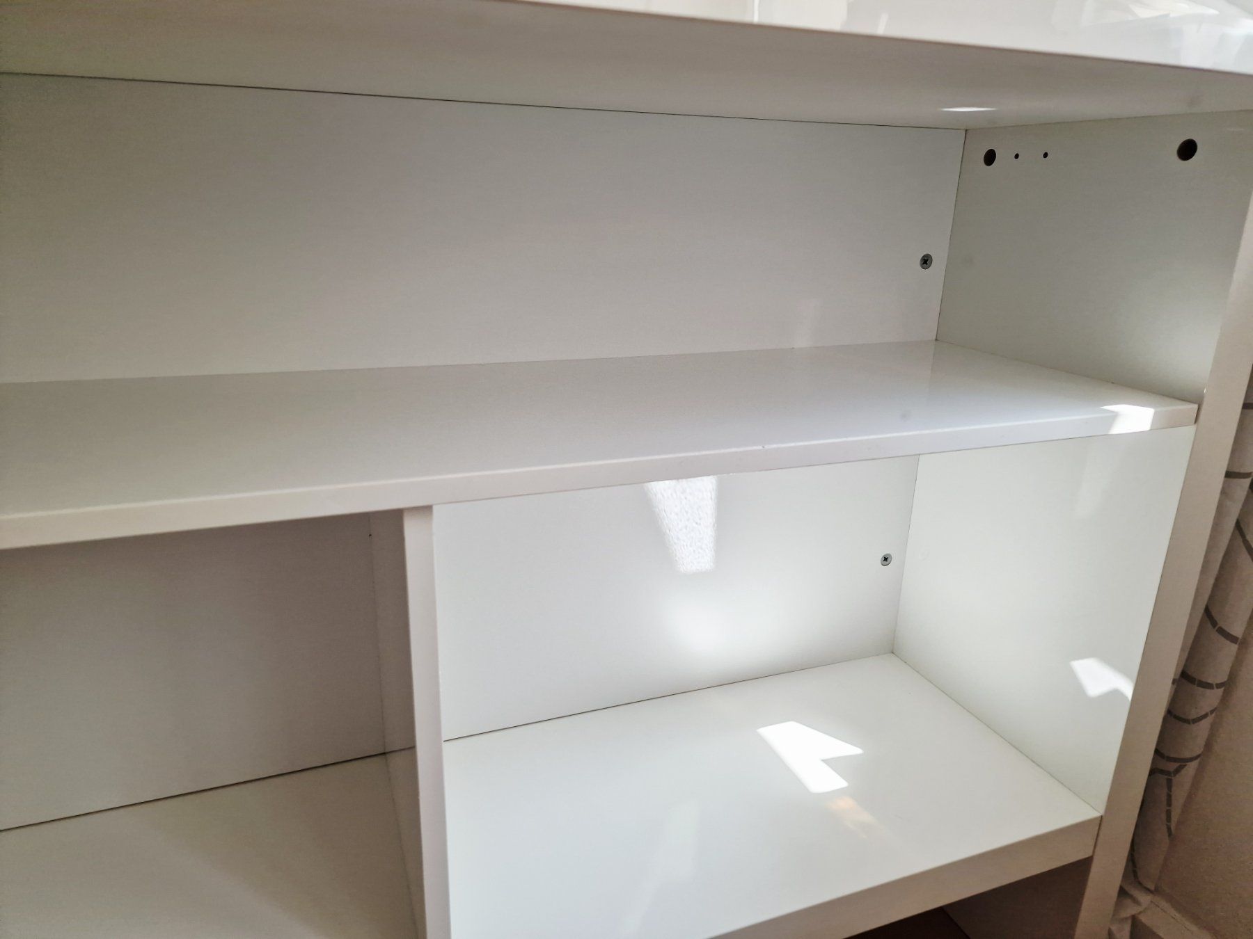 Scaffali: Schönes Hochglanz Sideboard Regal – Usato da Hallau venduto da CHACLA 2