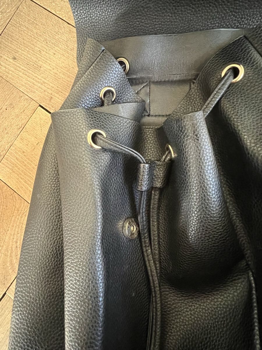 Zaini: Schwarzer Rucksack Kunstleder – Usato da Au ZH venduto da MoMaCo 3