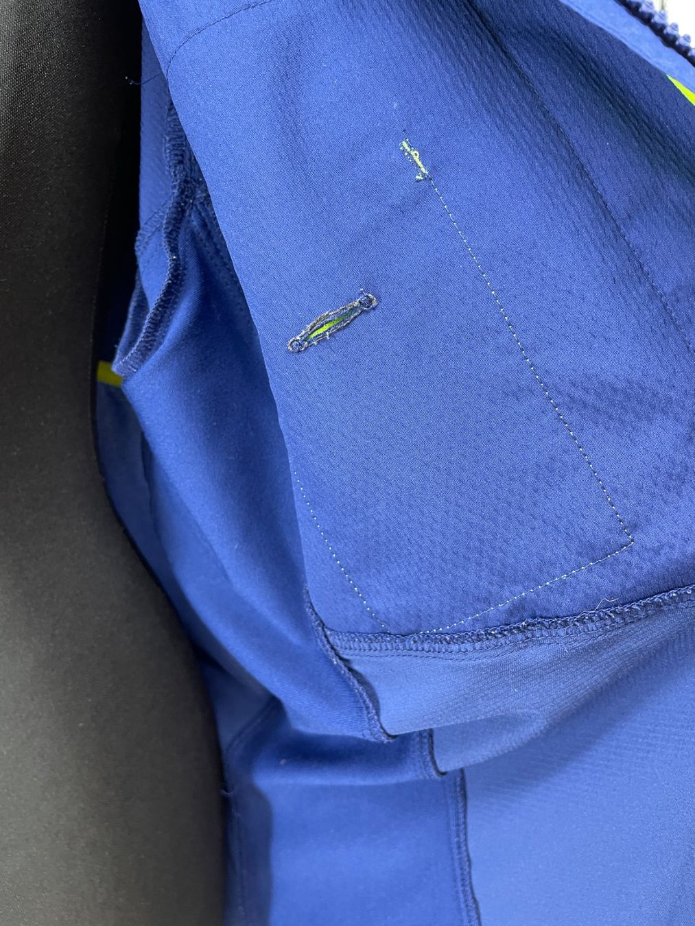 Adidas Giacche: ADIDAS Veste running bleu climalite L – Usato da Lausanne venduto da PlusValue_Lausanne 4