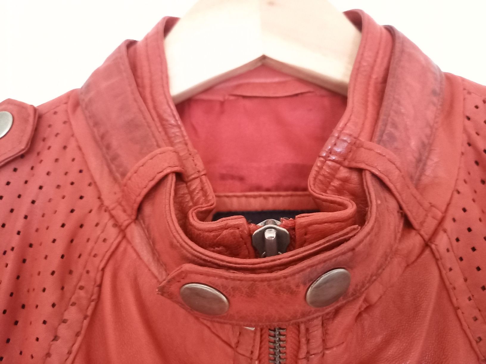 Giacche: Leichte Lederjacke rot, Bikerstyle – Usato da Winterthur venduto da leo_ywb7 1