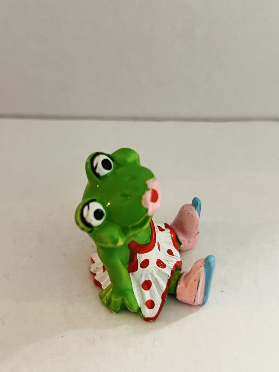 Figuren: Ü -Ei Figur Happy Frog Eiskunstläuferin 1993 – Gebraucht aus Emmenbrücke von mel_7lqf 3