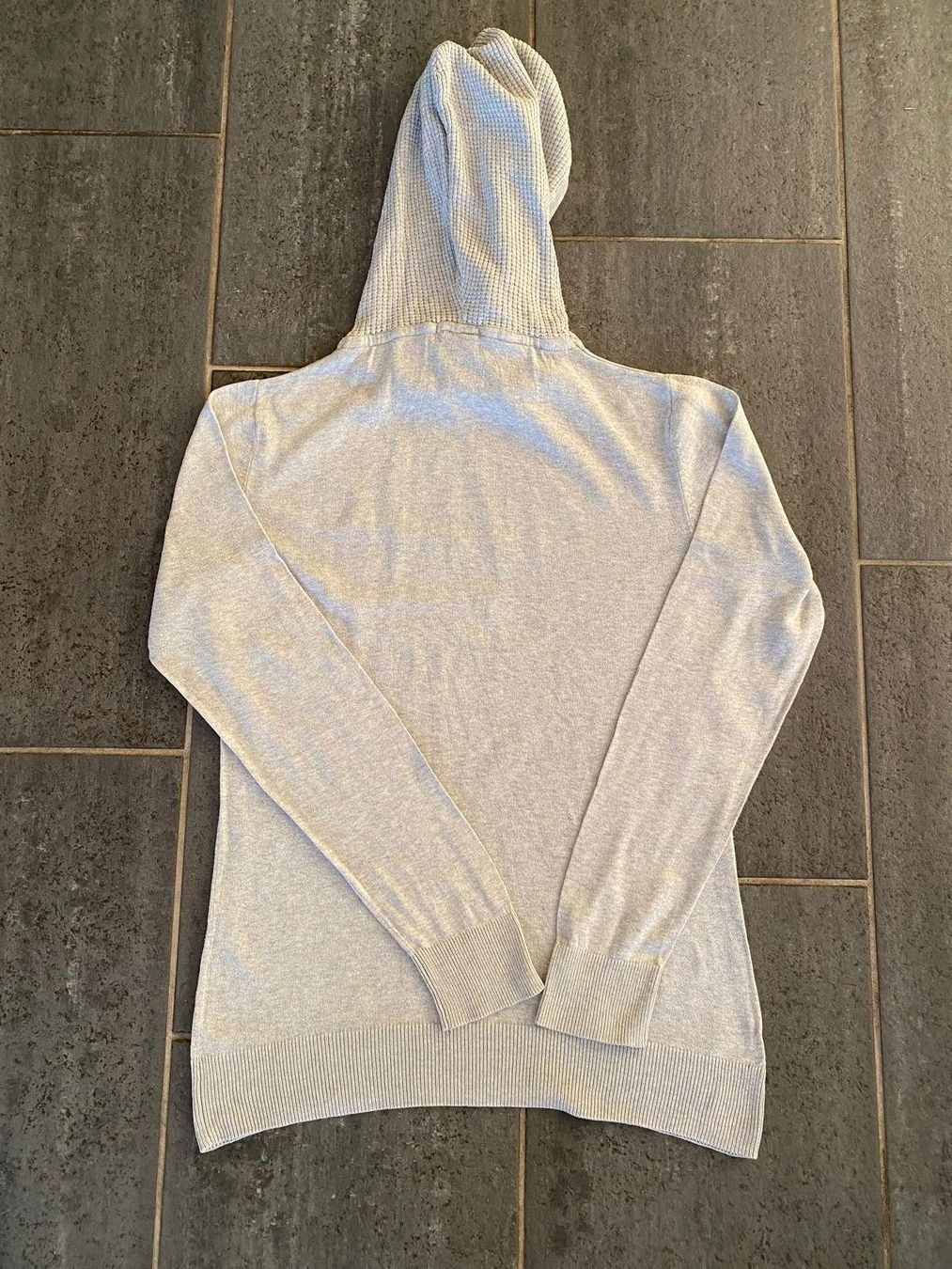 Maglioni & Felpe: Kapuzen Sweat Shirt - Grösse S – Usato da Basel venduto da san_2jbt 2