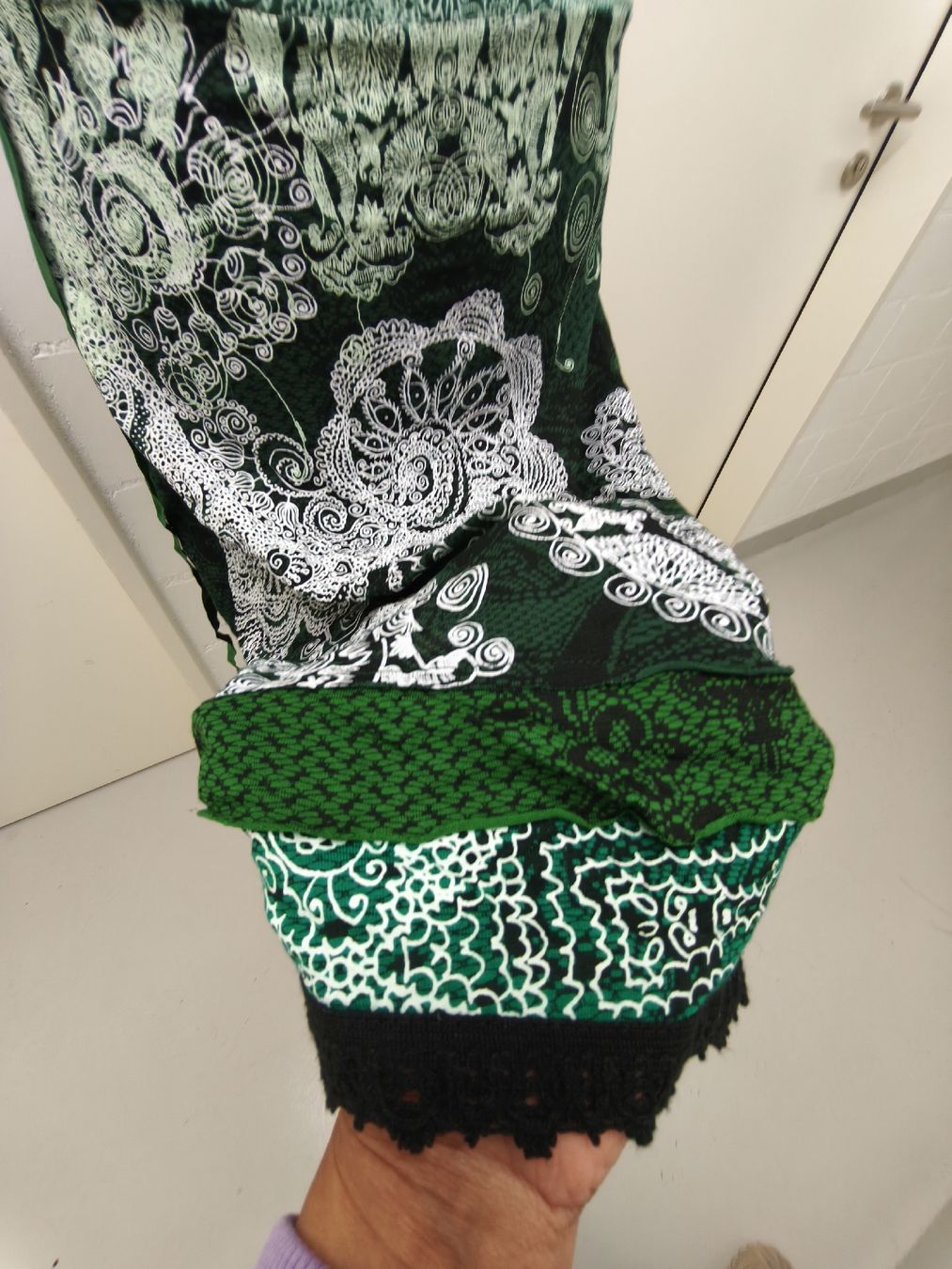 Desigual Vestiti: Desigual Kleid – Usato da Hochdorf venduto da Berry005 9