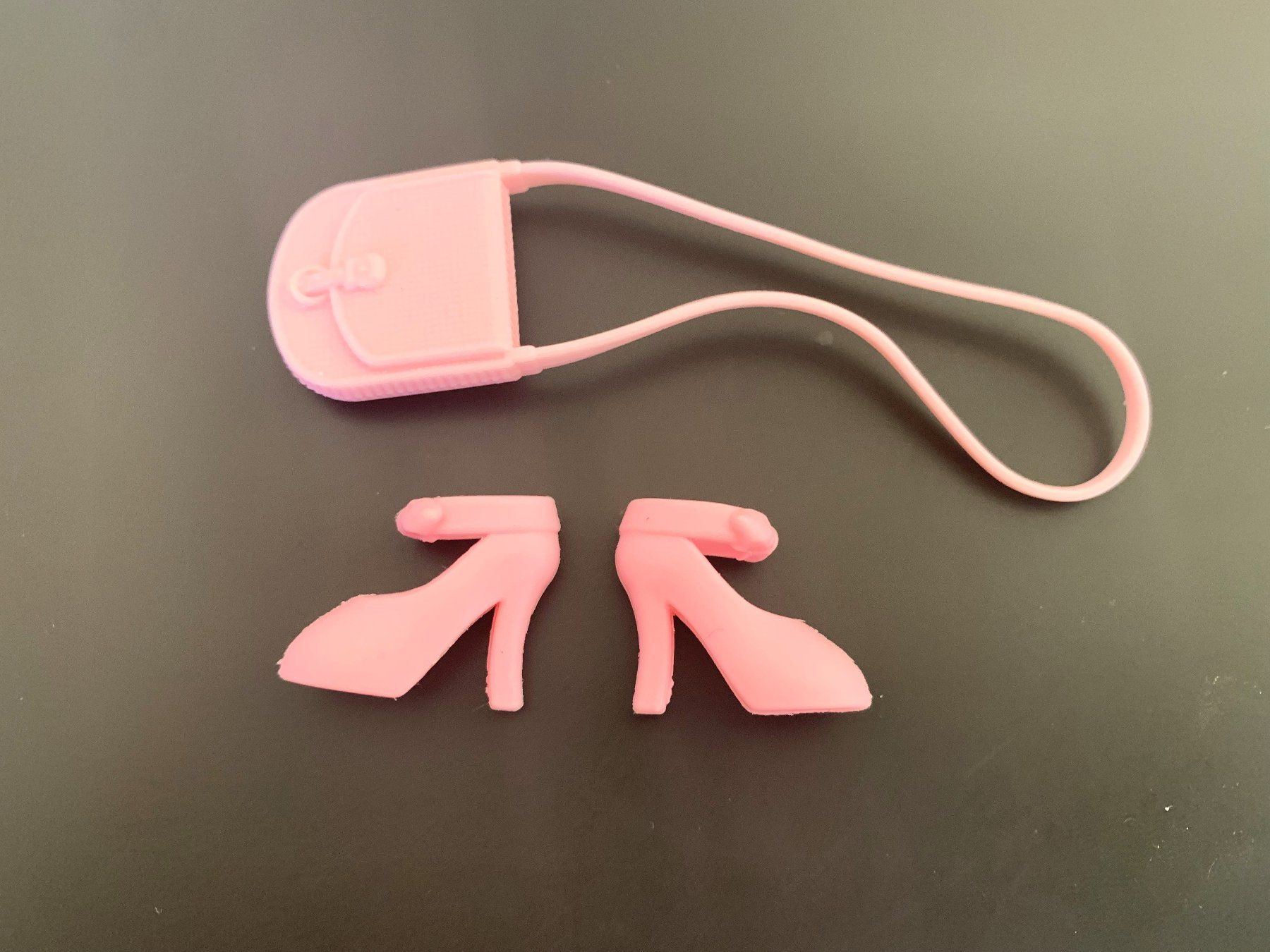 Puppen: BARBIE-OUTFIT MIT GLITZER-TOP  **NEU** – Neu (gemäss Beschreibung) aus Starrkirch-Wil von Evelyne222 9