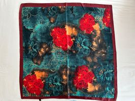 Scarf -Neu