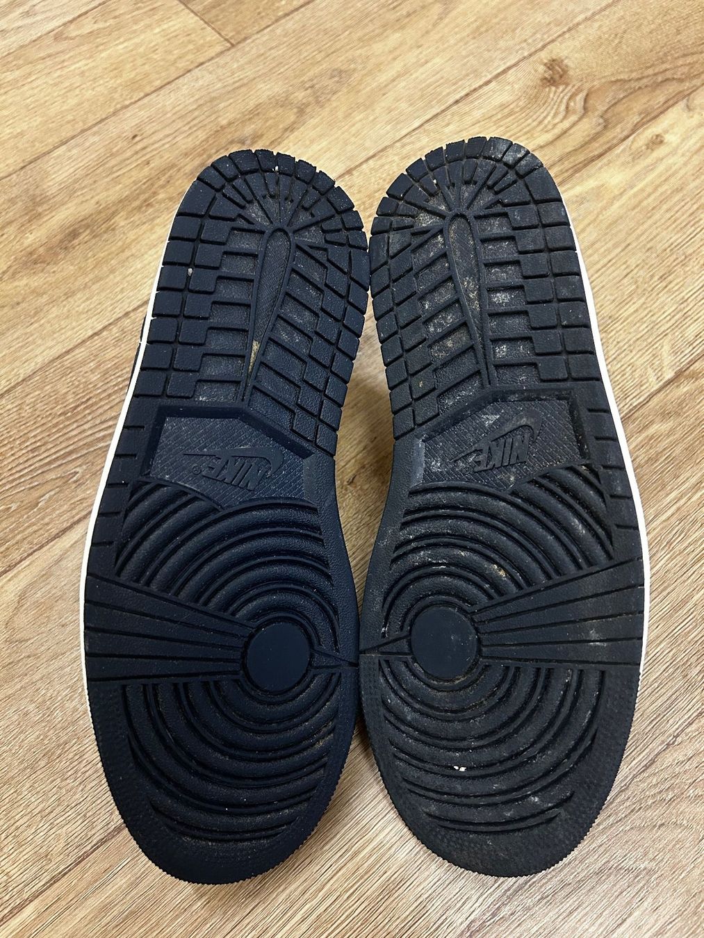 Jordan Scarpe da uomo: Jordan 1 - 1 Low OG Obsidian UNC Gr. 42,5 – Usato da Oberwil-Lieli venduto da Mhd 5