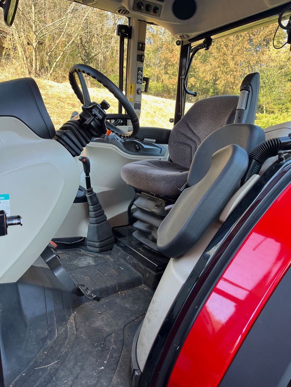 Massey Ferguson Traktoren: MASSEY FERGUSON 4709 wie neu – Gebraucht aus Madonna del Piano von scule8 4