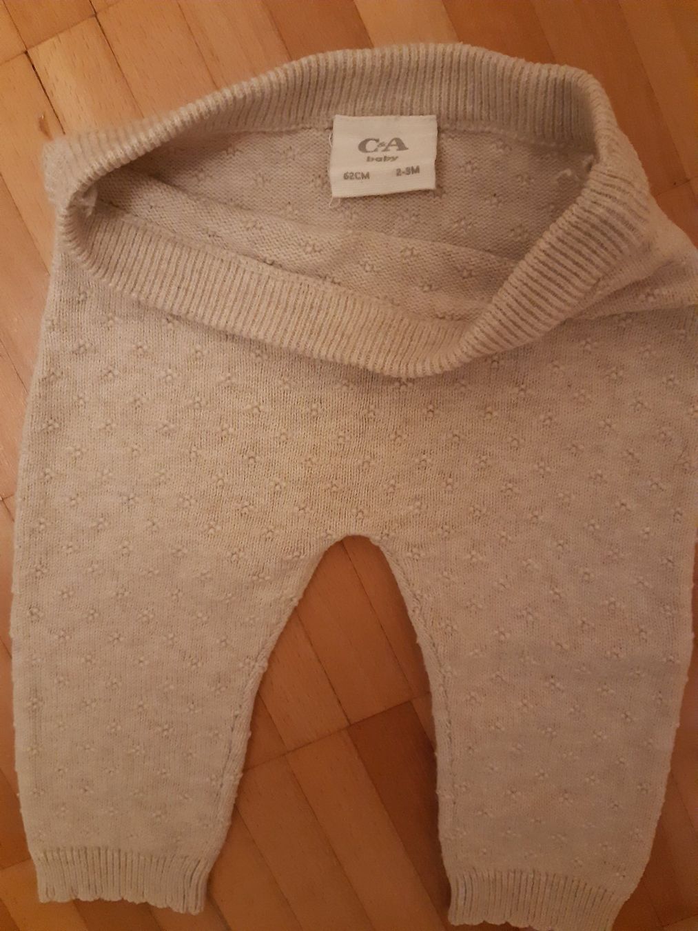 C&A Lotti & Set di vestiti: Newborn-Set Pullover + Hose beige Gr. 62 (C&A) – Usato da Urdorf venduto da core8 3