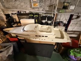 Graupner Yacht Moonraker mit Jetantrieben 