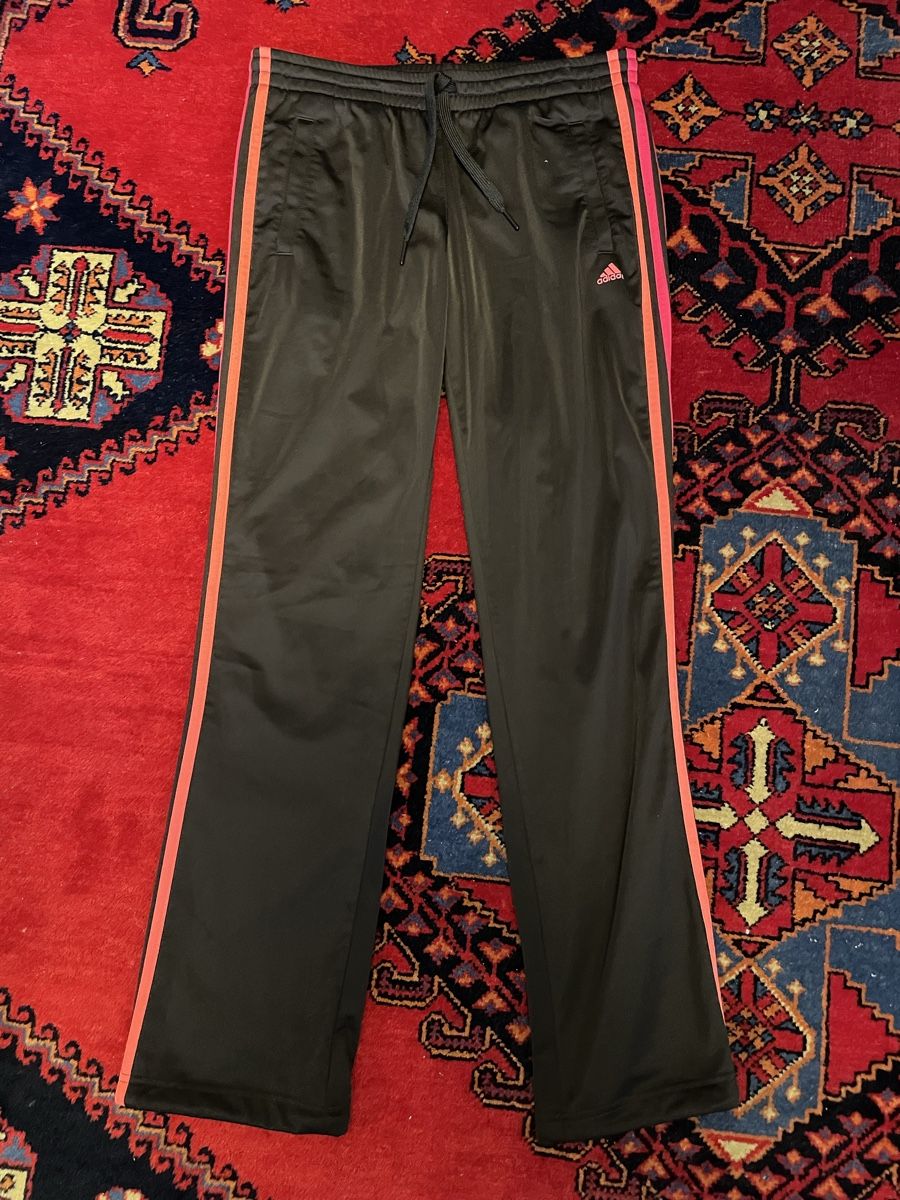 Adidas Pantaloni: Trainer Hose Adidas – Usato da Zürich venduto da pau_kbr6