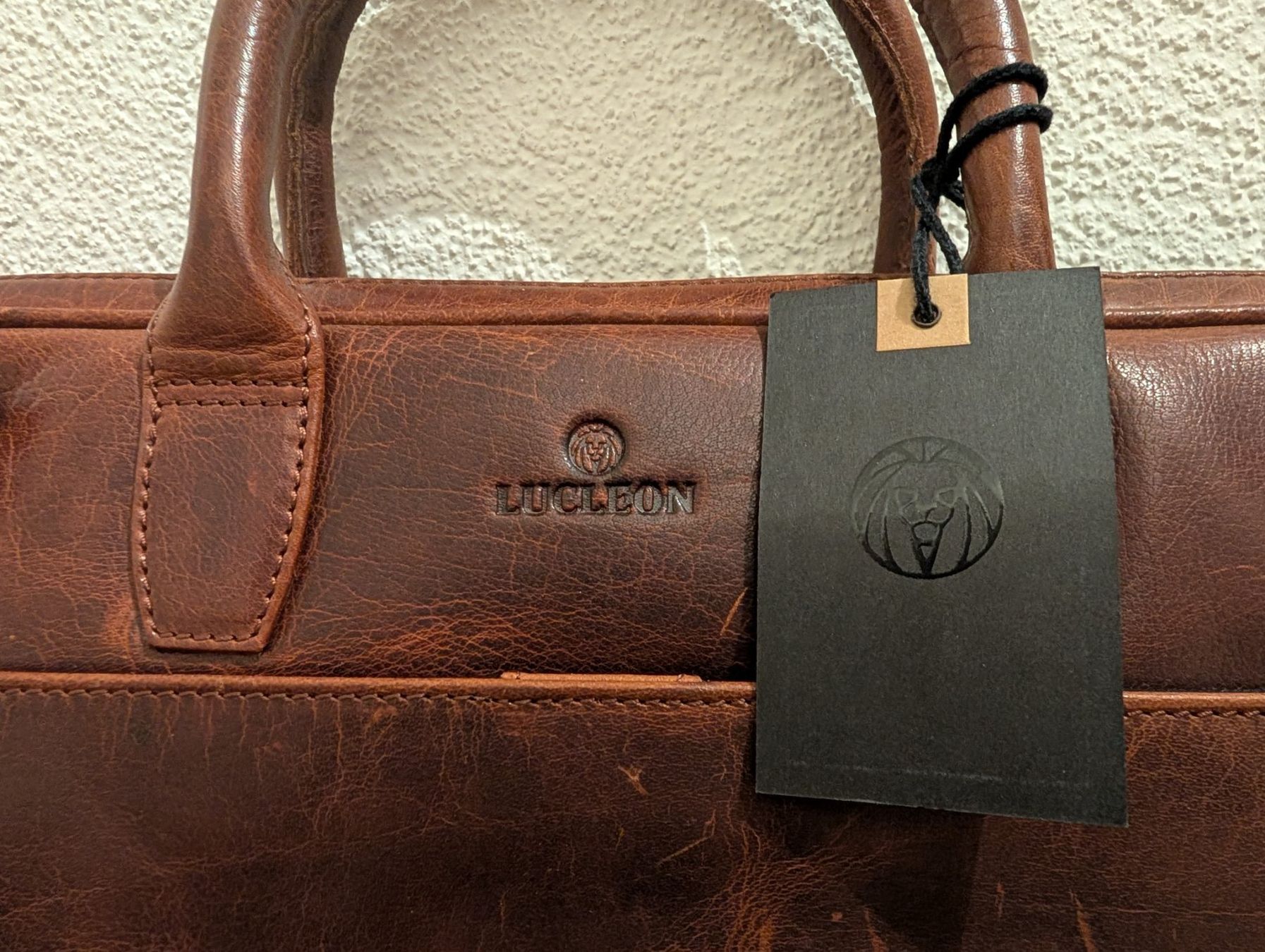 Borse: Hellbraune Laptop Ledertasche 13 Zoll – Nuovo e nell'imballaggio originale da Basel venduto da n0daft 7