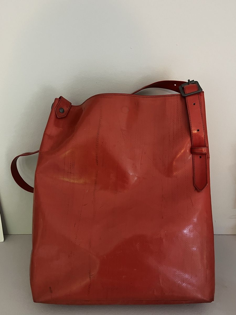 Freitag Sacs: Freitagtasche in Coral – D'occasion à Biel/Bienne par nin_7fwd 1