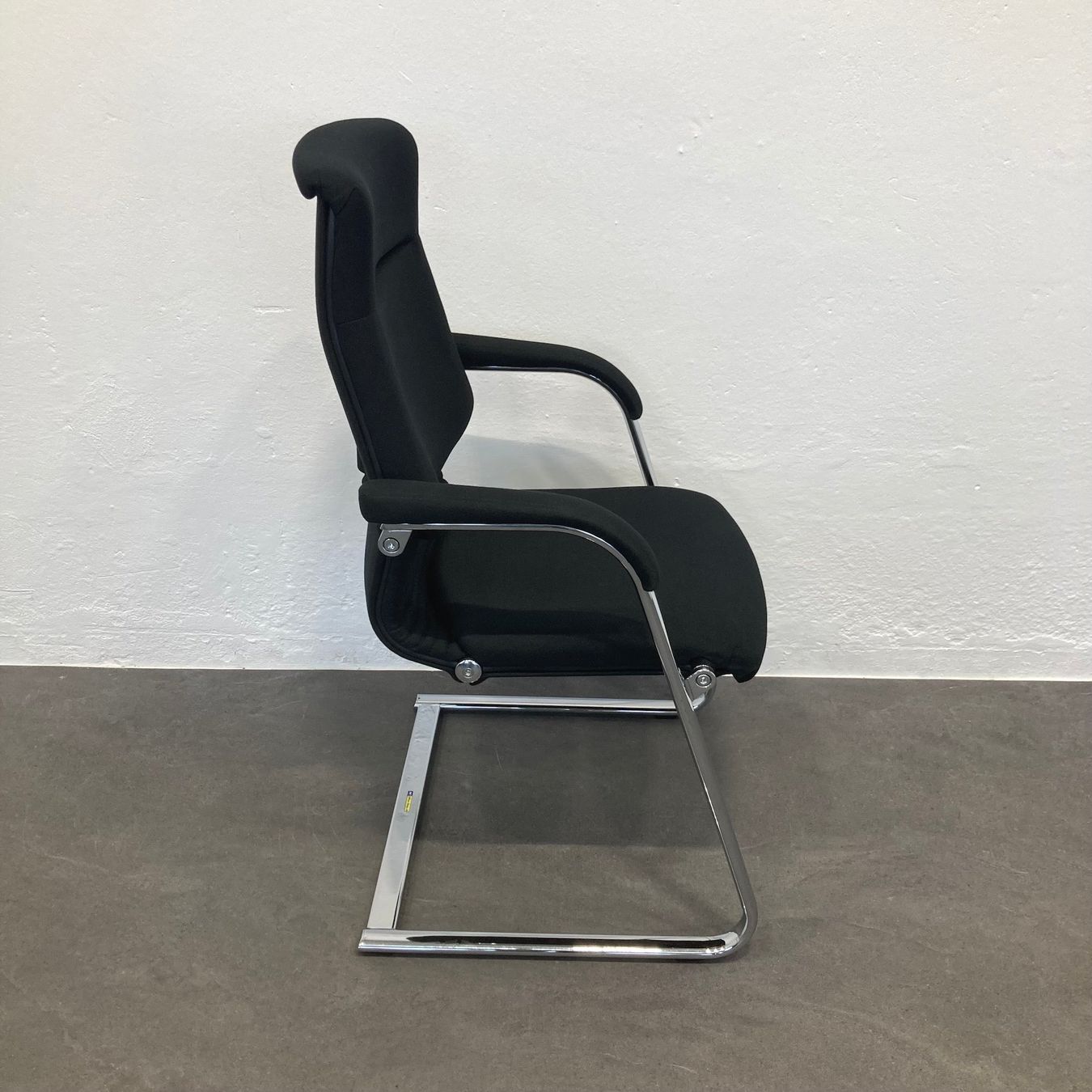 Girsberger Sedie: Girsberger Trilax Freischwinger – Usato da Schönenwerd venduto da mcofficeshop 2