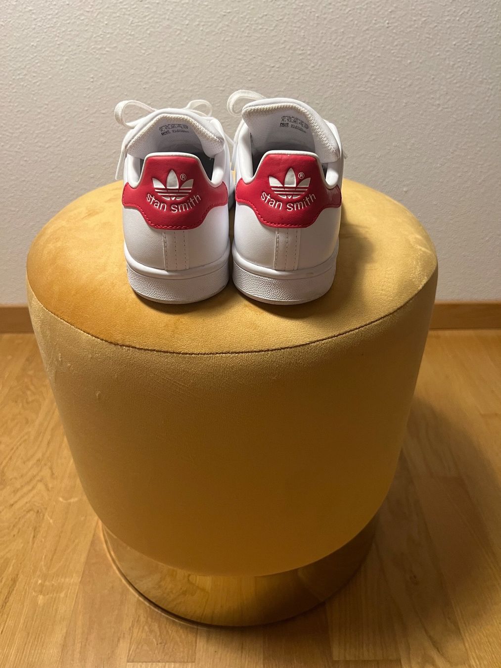 Adidas Scarpe da donna: Adidas Stan Smith – Usato da Sisseln AG venduto da L.A.88 1