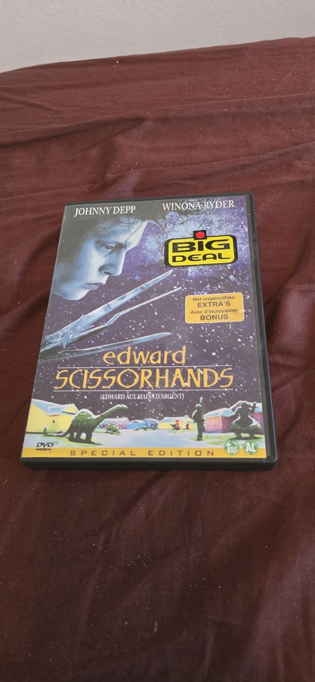 Tutti i DVDs: edward aux mains d'argent dvd – Usato da Onex venduto da kar_7dth