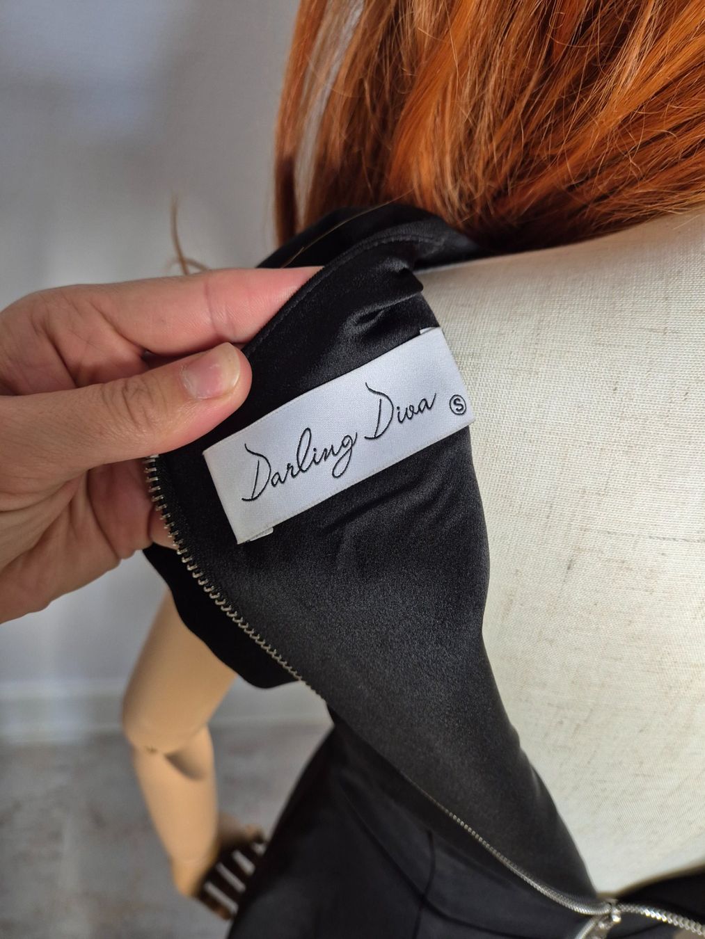 Vestiti: Luxuriöses Kleid von Darling Diva – Usato da Leissigen venduto da ali_k9v8 5