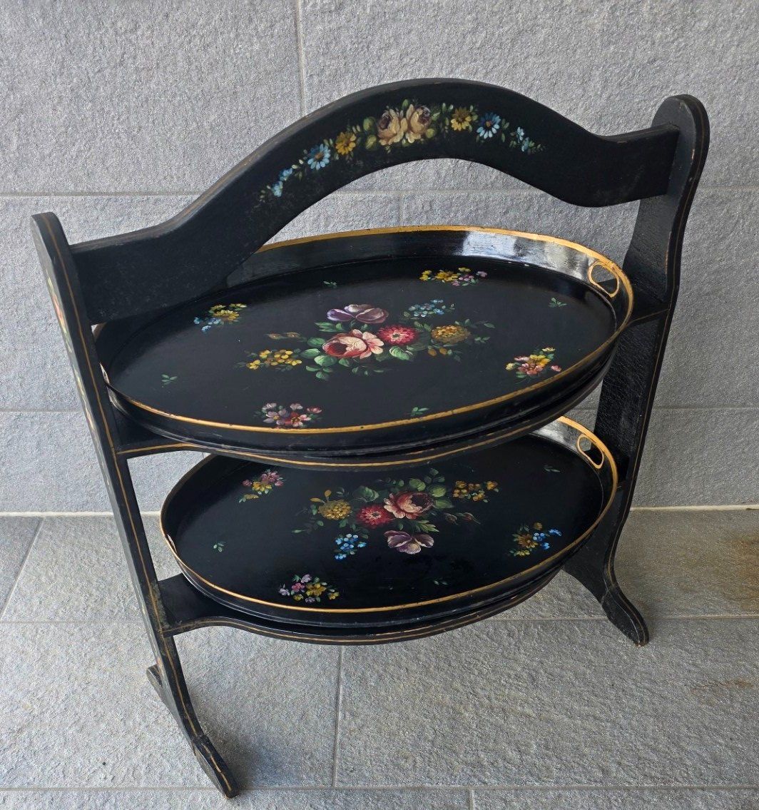 Scaffali: Antikes Etagere-Regal mit 2 Blechtabletts handbemalt – Usato da Flums venduto da Flumsantik 2