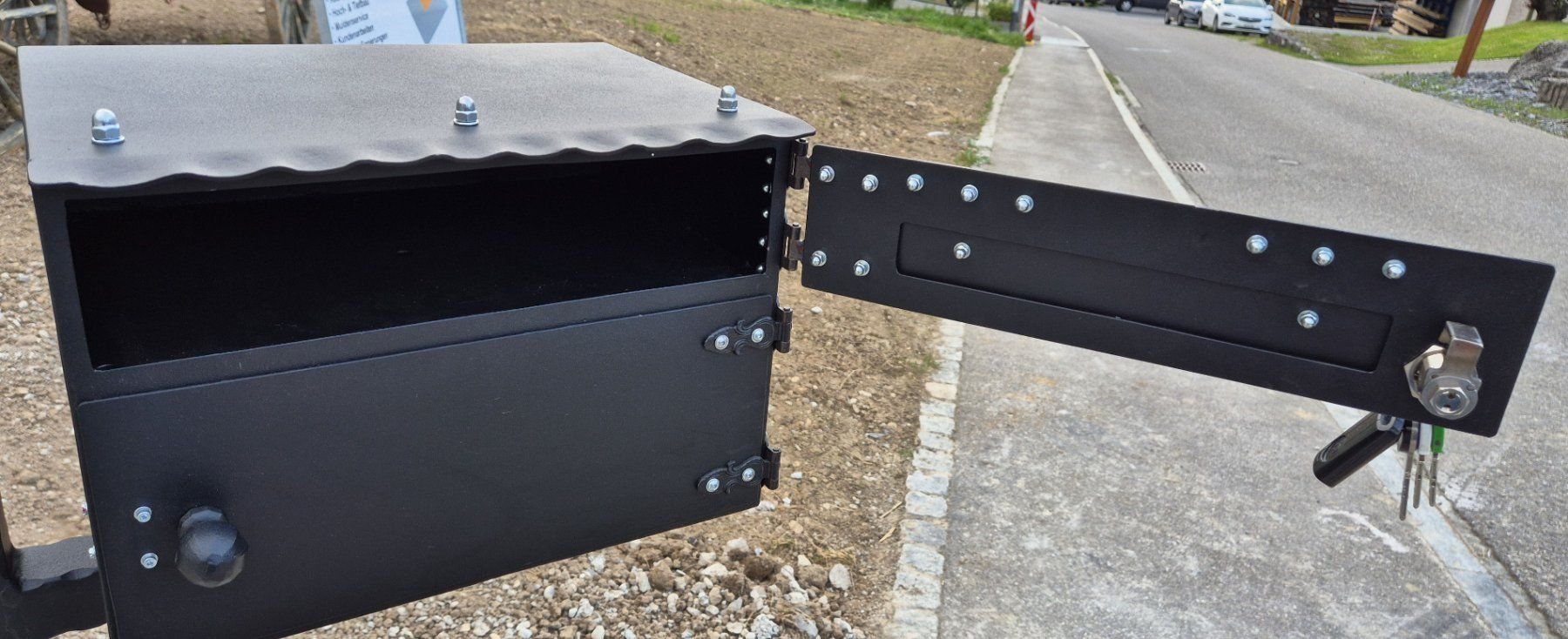 Altro per la casa: Schmiedeiserner Briefkasten (Unikat) – Usato da Brunnadern venduto da Music2 1