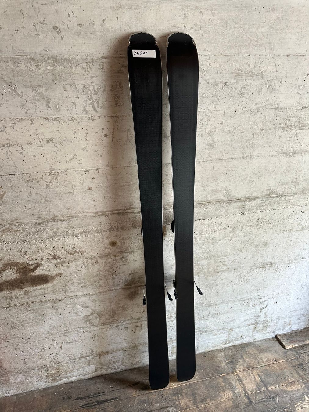 Völkl Sci: Völkl Mantra M5 Allmountain Ski 177CM – Usato da Emmenbrücke venduto da karkarkar 5