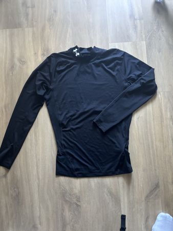 Haut compression Under Armour noir taille L HeatGear