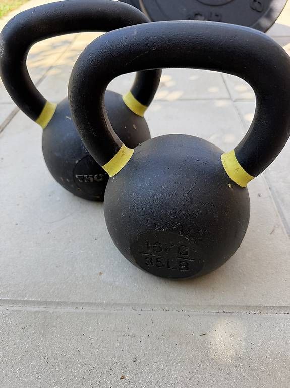 Poids & Haltères: Kettelbells 16kg  – D'occasion à Wilen b. Wil par Valerx