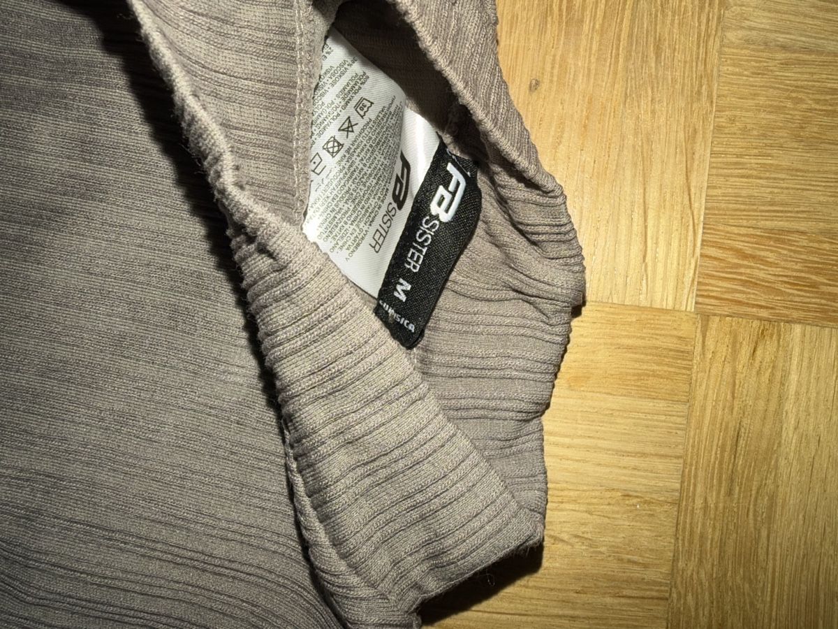 Pullover & Sweatshirts: Langarmshirt neu – Neu (gemäss Beschreibung) aus Biel/Bienne von Peeeep10 1