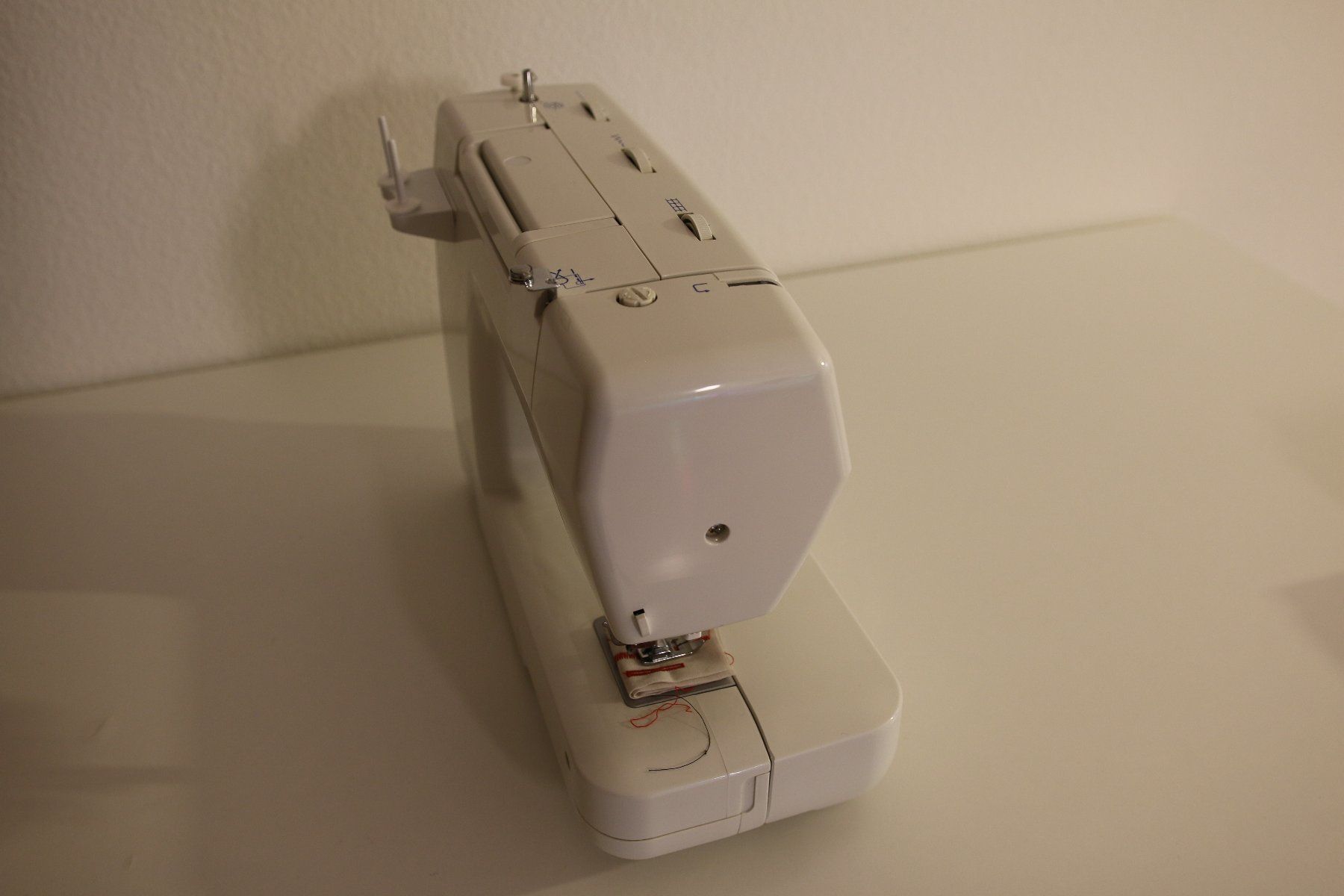 Mio Star Macchine da cucire: Nähmaschine Mio Star Electronic M10 – Usato da Thalwil venduto da ric_77ts 1