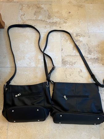 2x schwarze Taschen in 2 Grössen!