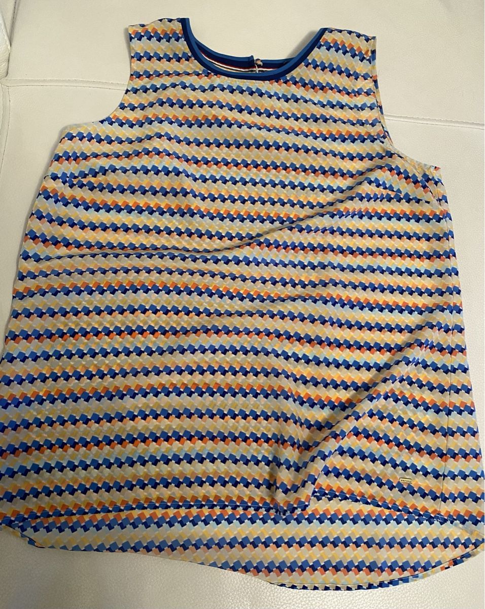 Tommy Hilfiger Tops: Tommy Hilfiger Top 🌸 – Gebraucht aus Opfikon von Luis144