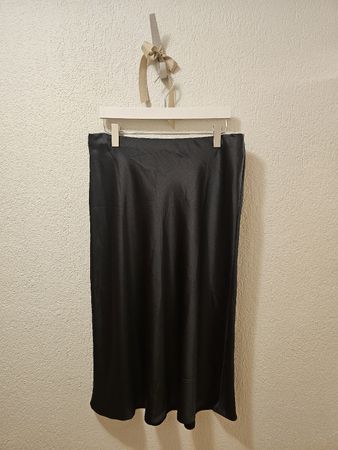 🖤Schwarzer Satinrock von C&A Gr. 44🖤