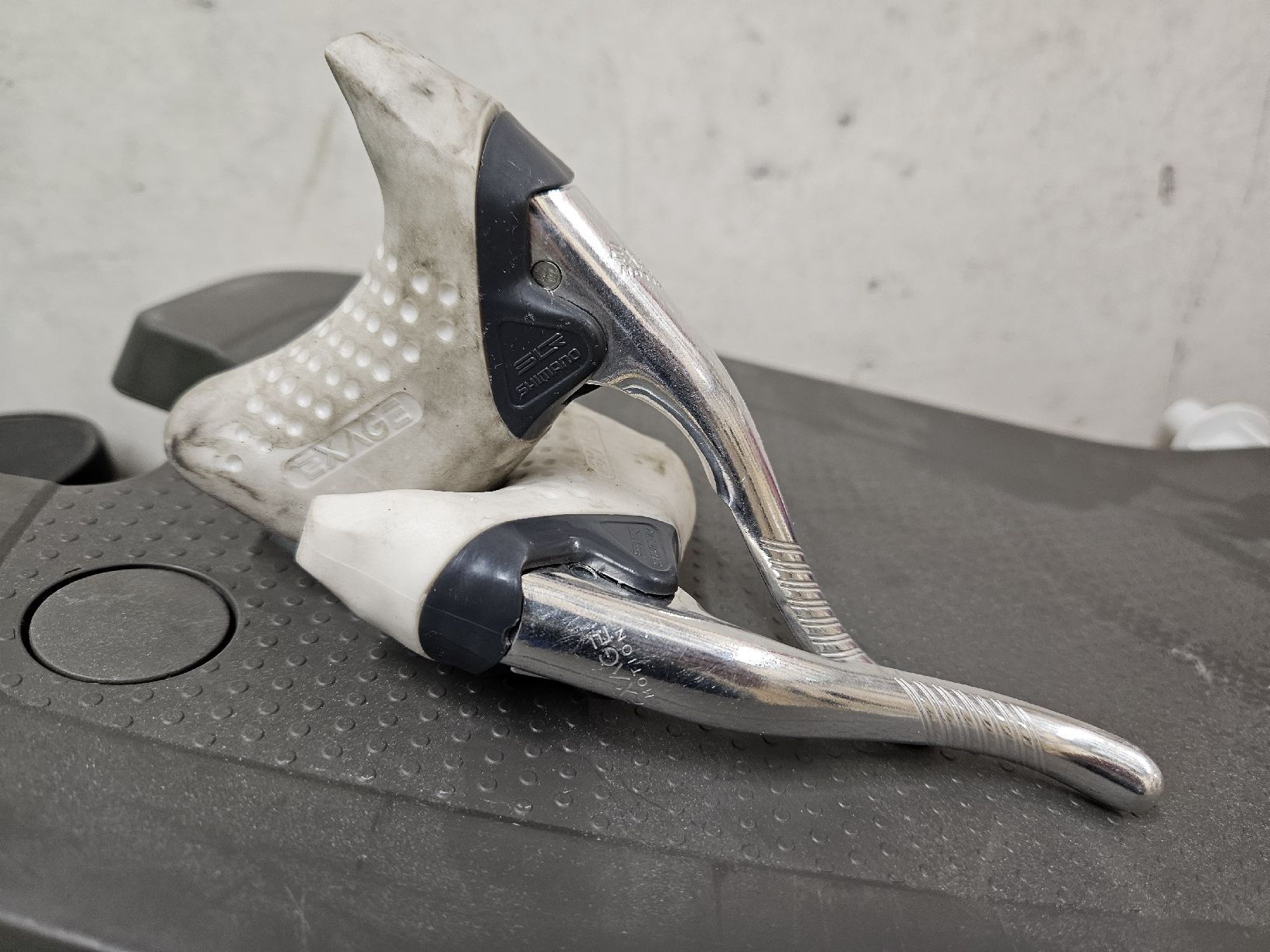 Shimano Pezzi di ricambio: Shimano exage Brake Levers  – Usato da Bern venduto da Ciprofloxacina