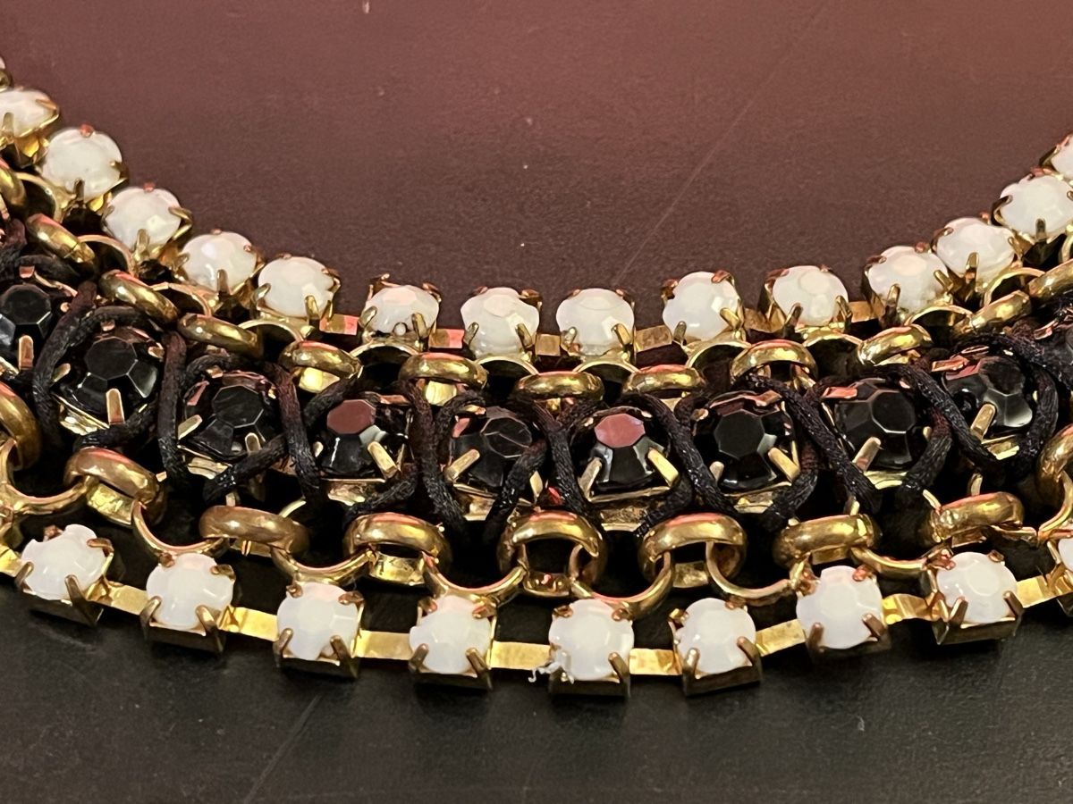 Ketten: Collier Halskette 60-er Jahre Modeschmuck – Gebraucht aus Wiesenberg von swissantik 5