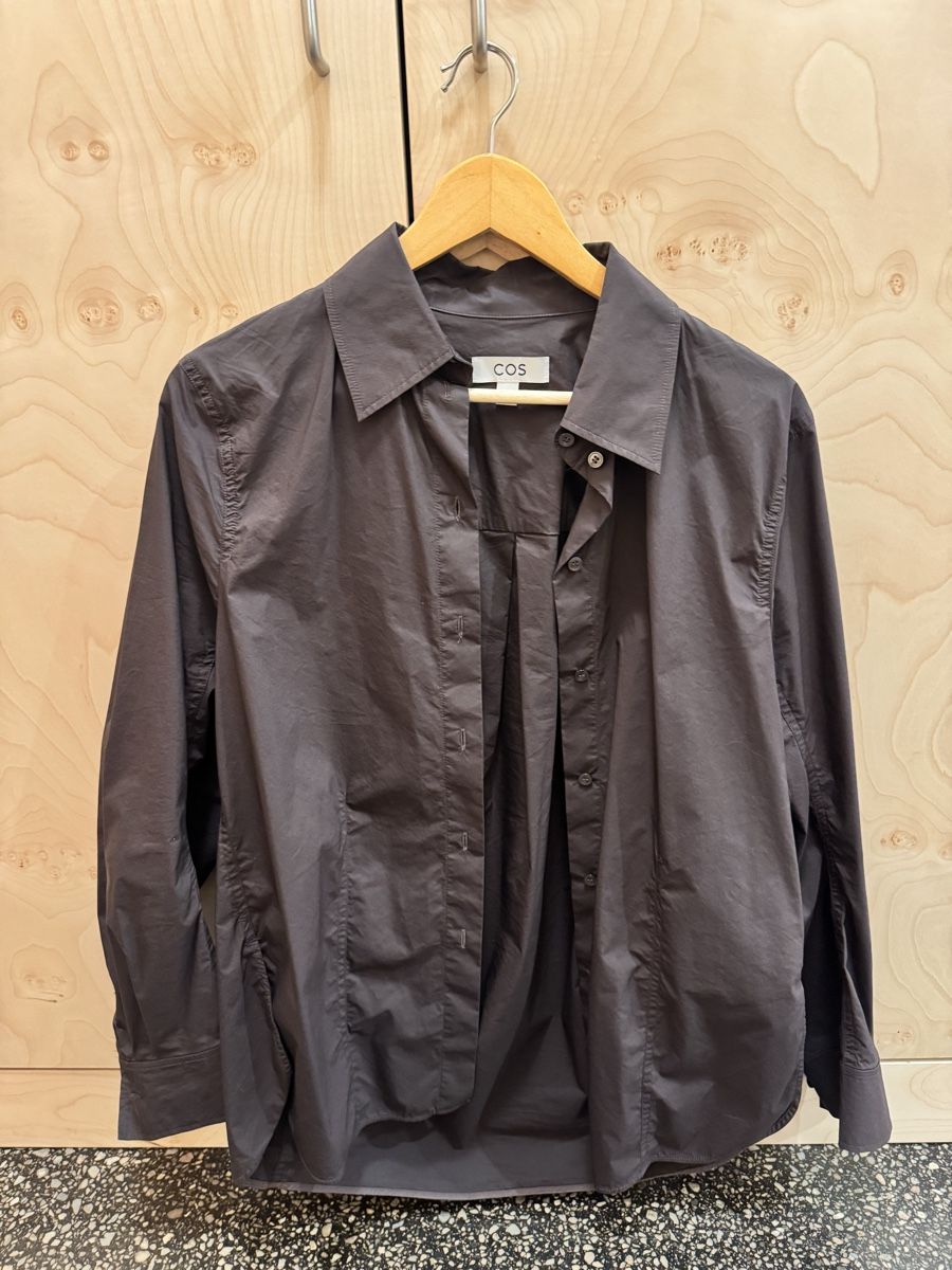 Cos Camicette: Cos oversized brown shirt size 36 – Usato da Zürich venduto da gva_r9gs