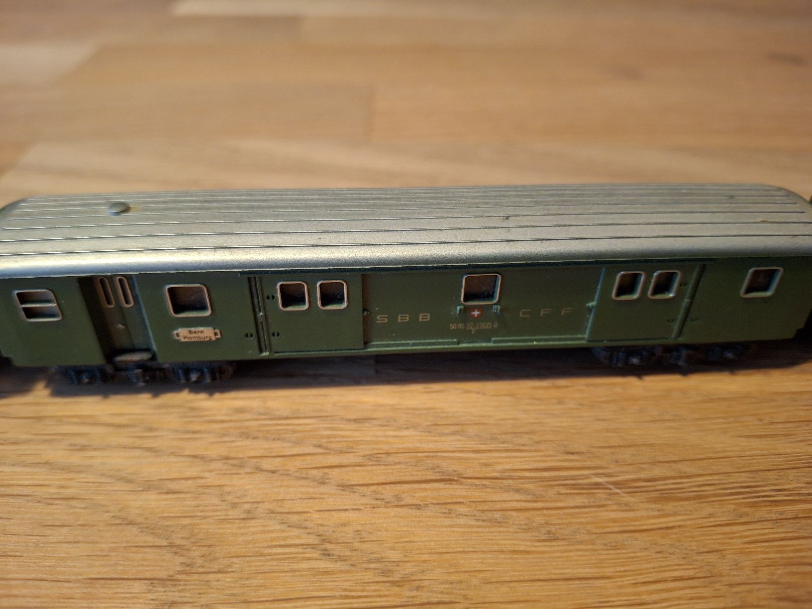 Modellini di ferrovie: Vier Modelleisenbahnwagen – Usato da Olten venduto da joeseph88 3