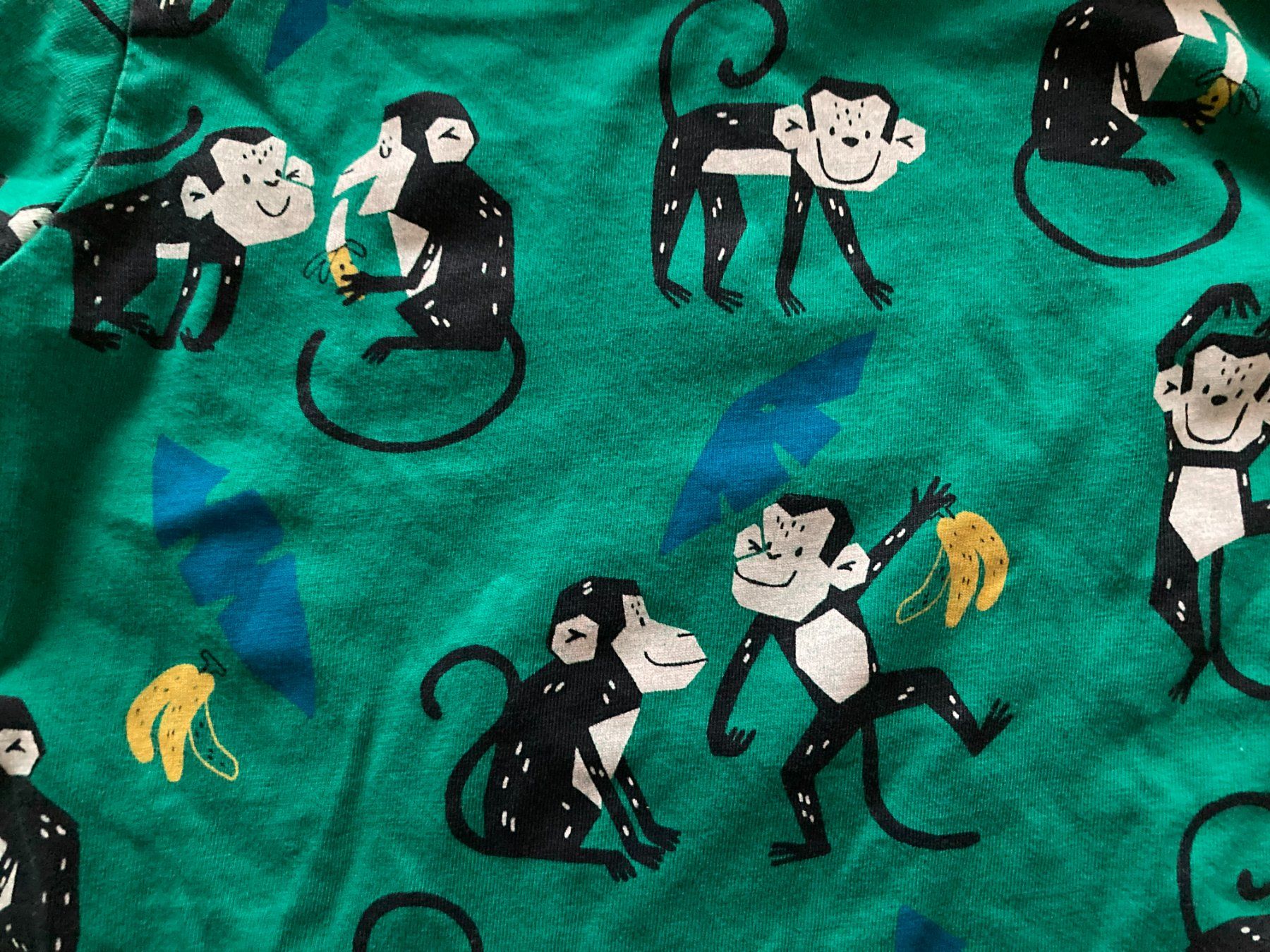 Pyjamas: Pyjama Oberteil mit Affen-Motiven – D'occasion à Muttenz par Juvenile33 2