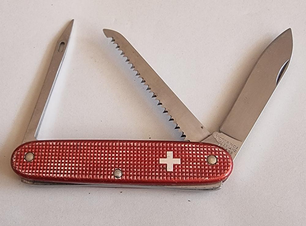 Victorinox Couteau Victorinox Mountaineer Rouge Coltelli e