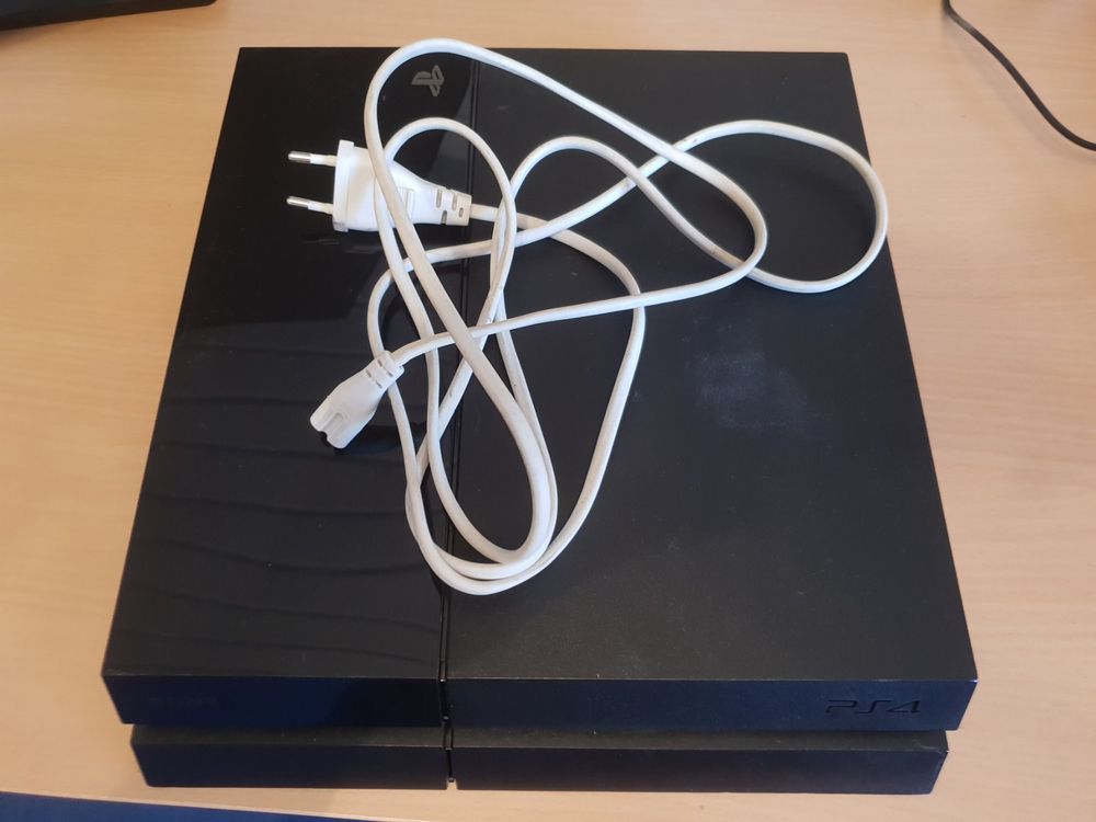 Playstation 4 Kaufen auf Ricardo