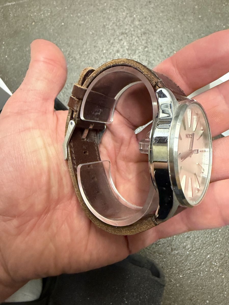 Nixon Orologi: Nixon Uhr – Usato da Luzern venduto da atlantis24 1
