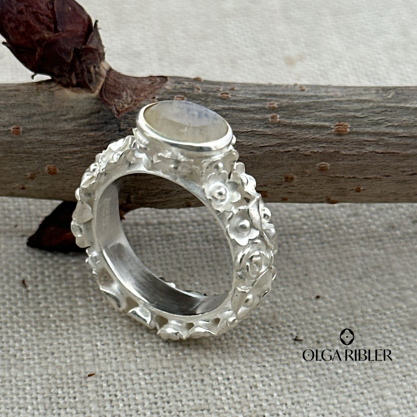 Olga Ribler Bagues: Silber Ring 925 mit Mondstein Grösse 60 – Neuf (Voir description) à Luzern par Schmuckoutlet 5