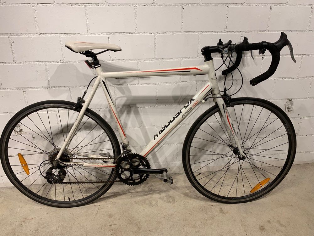 Muddyfox race best sale 100 road bike