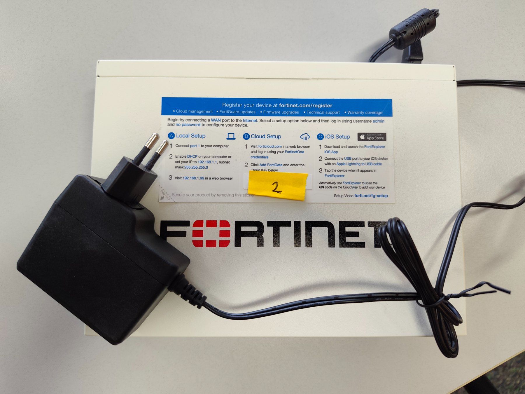 Firewall: Fortinet FortiGate 40F (Gerät Nr. 2/2) Hardware Firewall – Usato da Bern venduto da Swt0 2