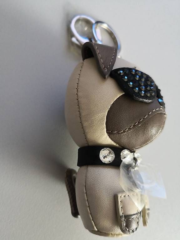 Pendentifs: Swarovski® Mopshund-Anhänger – D'occasion à Hitzkirch par inf_k29j 1