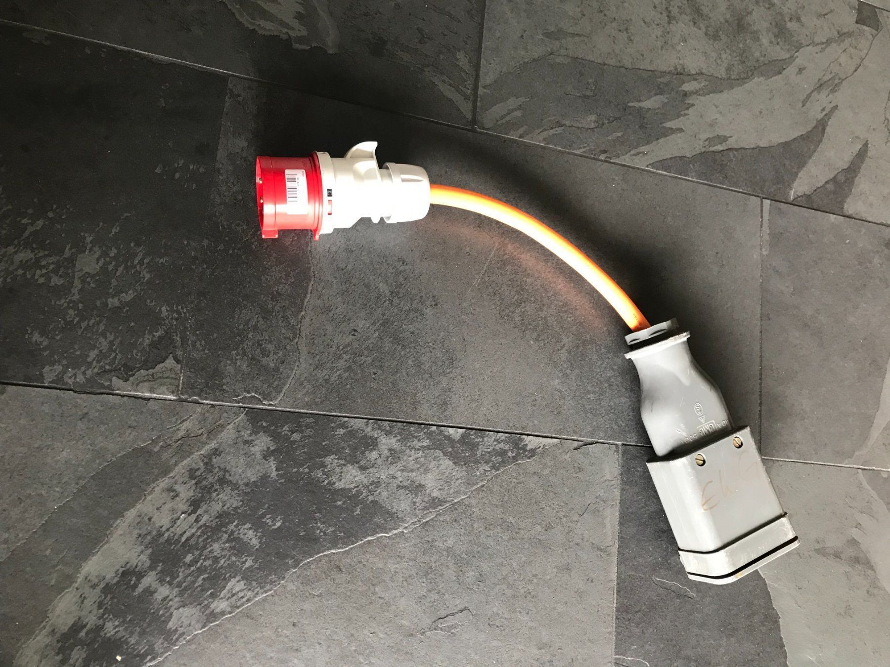 Cavi: Übergang Stecker CEE32/J40 5polig – Usato da Sevelen venduto da misteralfred