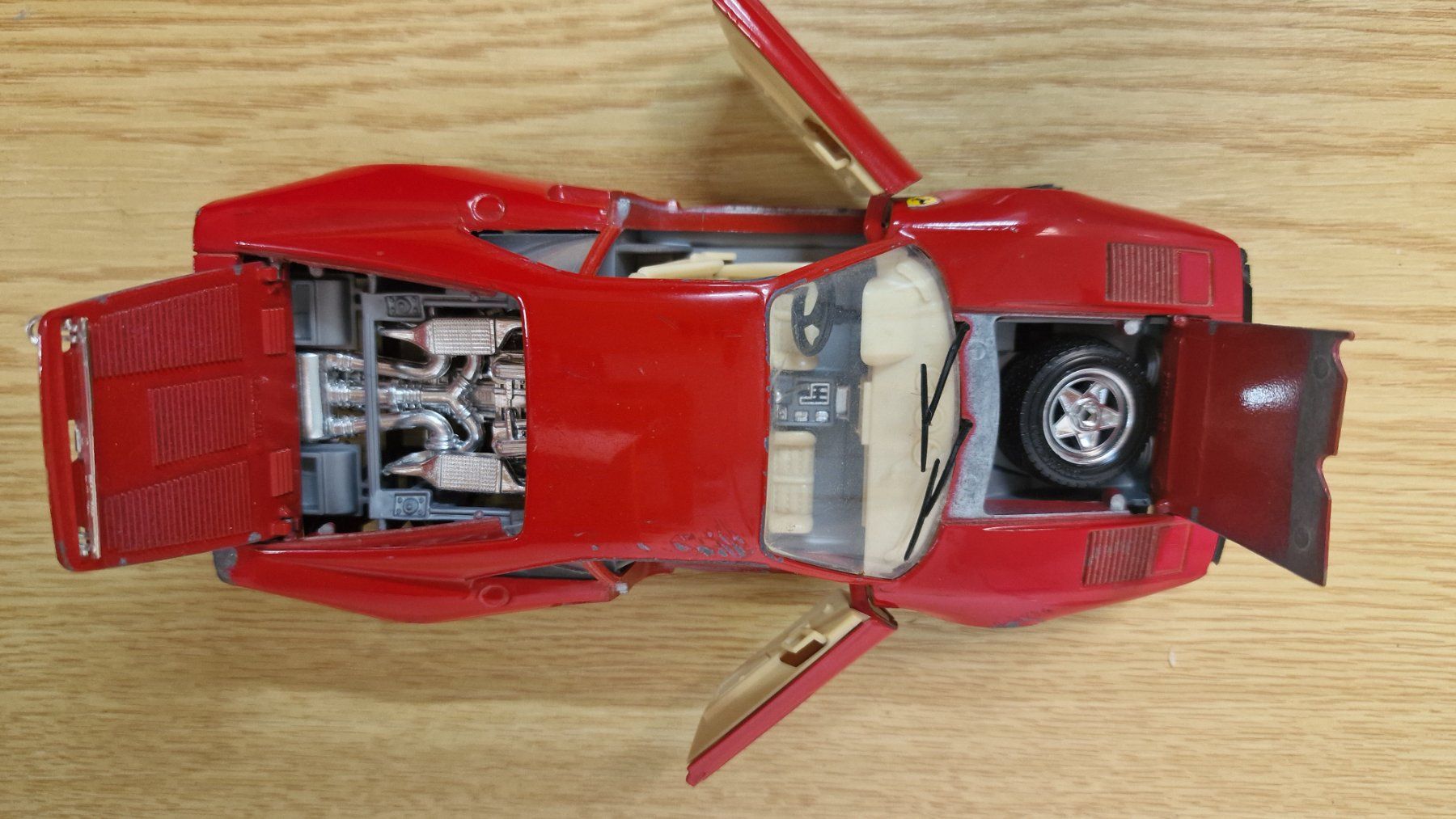 Bburago Voitures modèles: Ferrari Testarossa Modellauto Türen beweglich – D'occasion à Weisslingen par and-lo73 2