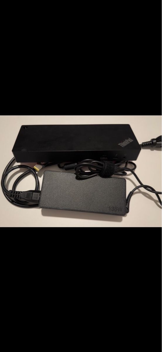 Lenovo Docking station: Lenovo Dockingstation Thunderbolt 3 Gen2 Netz 135W – Usato da Luzern venduto da chevy7779