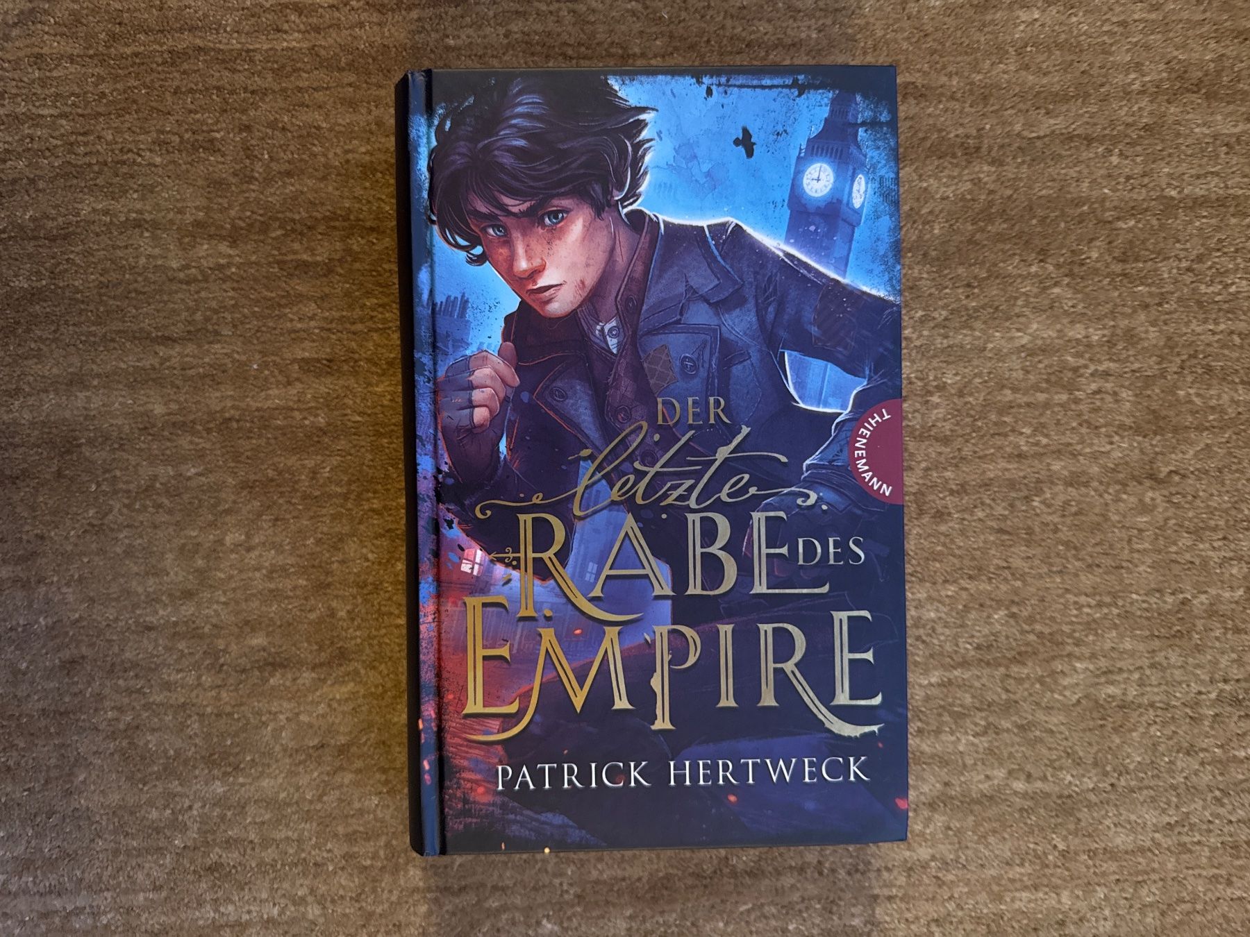 Libri: Der letzte Rabe des Empire -Patrick Hertweck – Nuovo (secondo la descrizione) da Aarau venduto da Kilauea