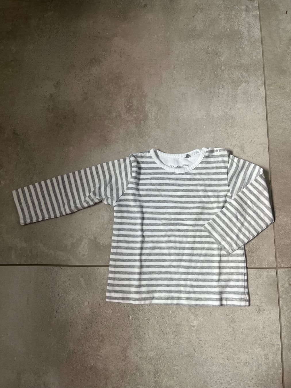 Maglioni & Felpe: Bellybutton, Sweatshirt, Langarmshirt, grau, weiss, Gr. 68 – Usato da Mollis venduto da Miss_Dresses 1